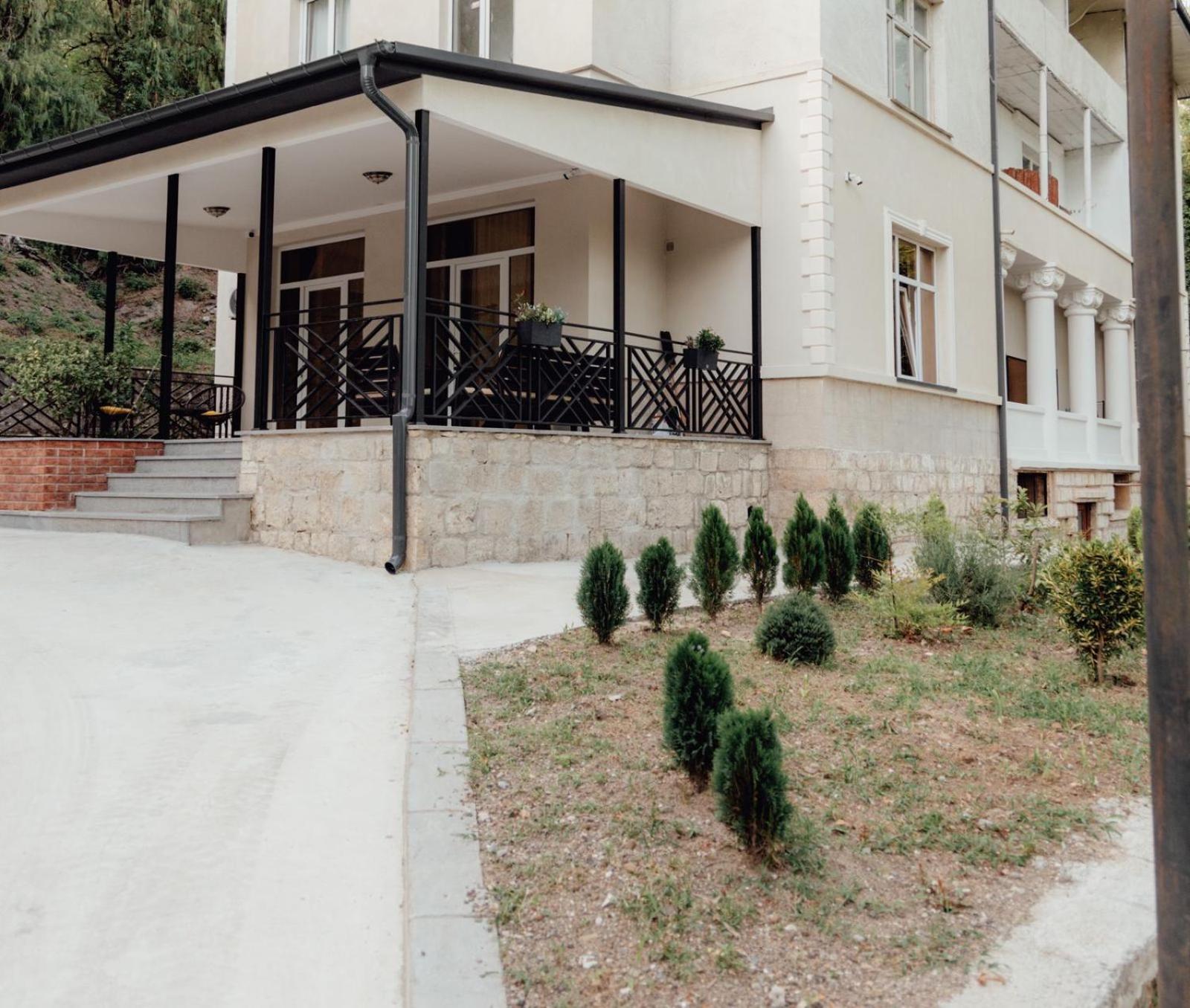 Tskaltubo Apartments Ngoại thất bức ảnh